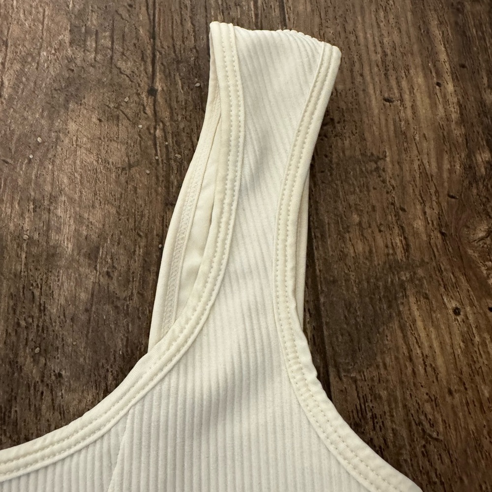 Frankie’s Bikinis Drew Top. White. Small. Ribbed - Picture 4 of 16